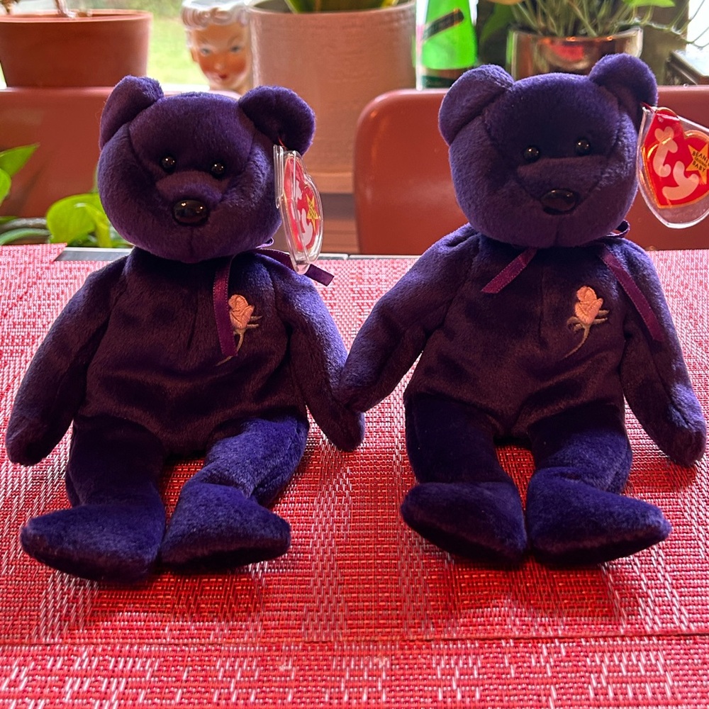Two rare 1997 Beanie babies Princess Diana rare excellent condition
